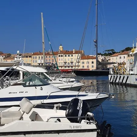 Centre De - Cosy - 70m Du Port Lejlighed